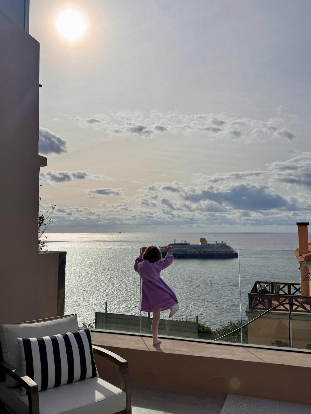 The Boat House Sea Front And Private Pool Villa